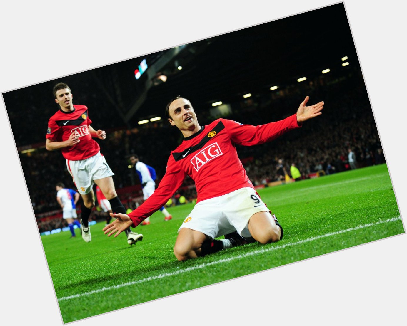 Happy 41st Birthday to Manchester United legend Dimitar Berbatov!   