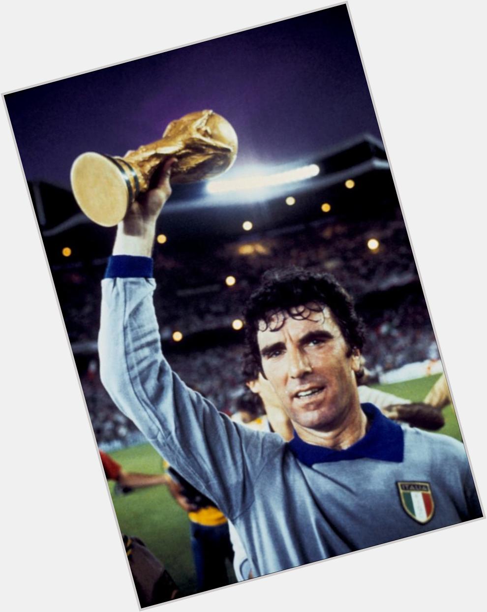 Buon compleanno Dino Zoff Happy birthday, legend!   