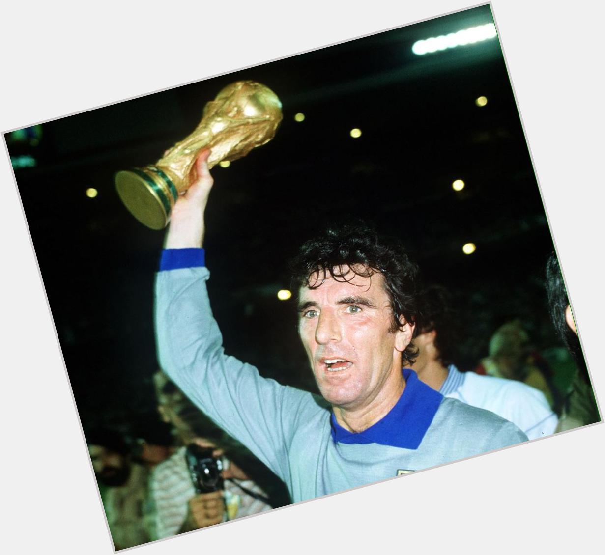 Happy birthday Dino Zoff! Legendary GK is oldest player to appear in Final! He turns 73 