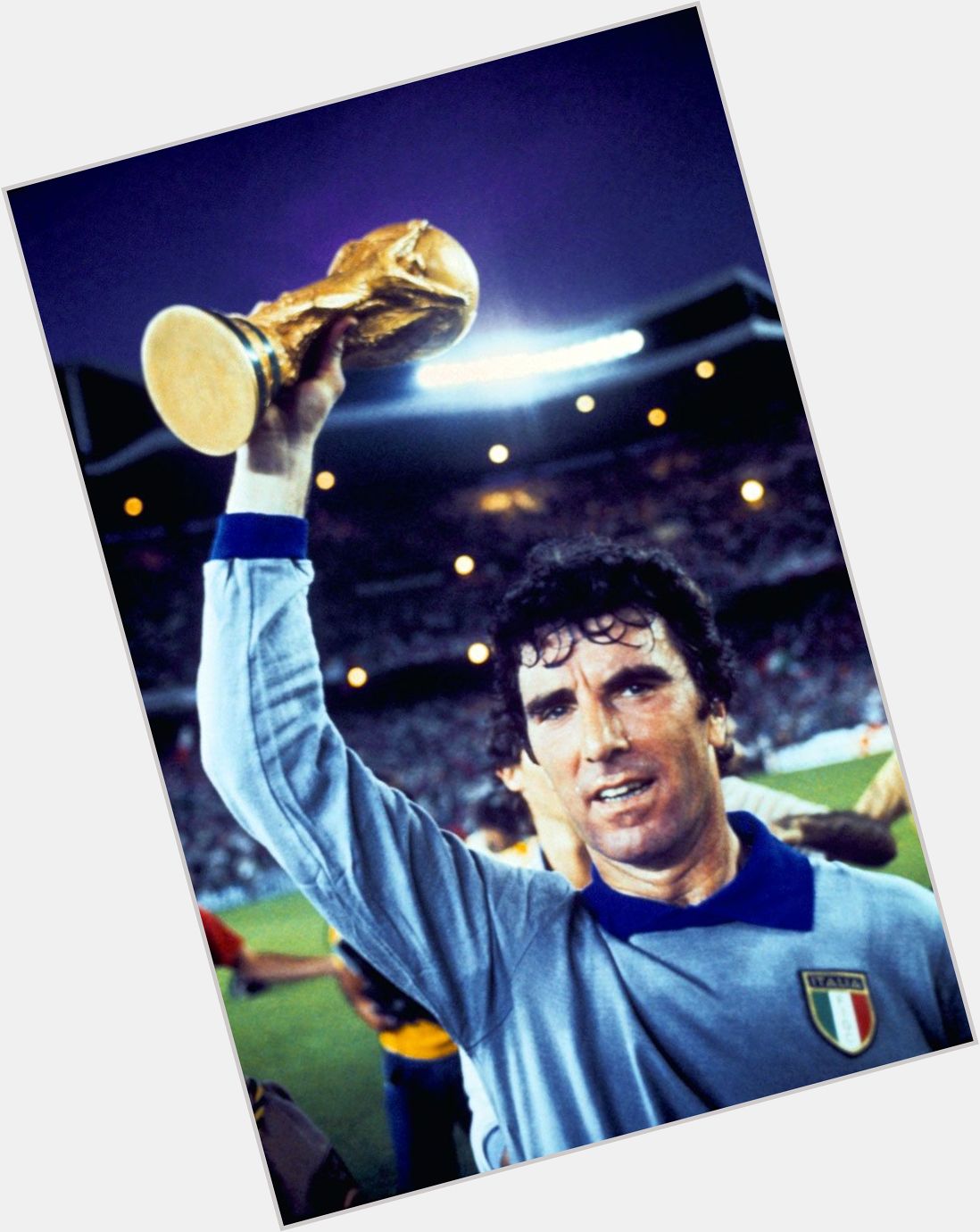 Happy Birthday, Dino Zoff  The legendary 1982 World Cup winning goalkeeper turns 77 today 