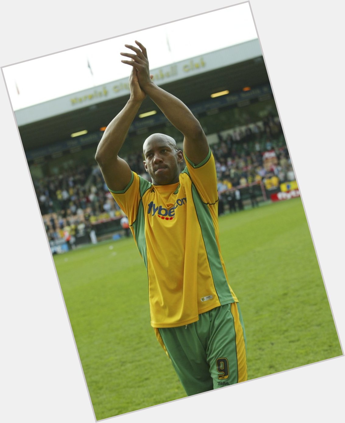 Happy birthday to academy graduate and 2008 Player of the Season, Dion Dublin! 
