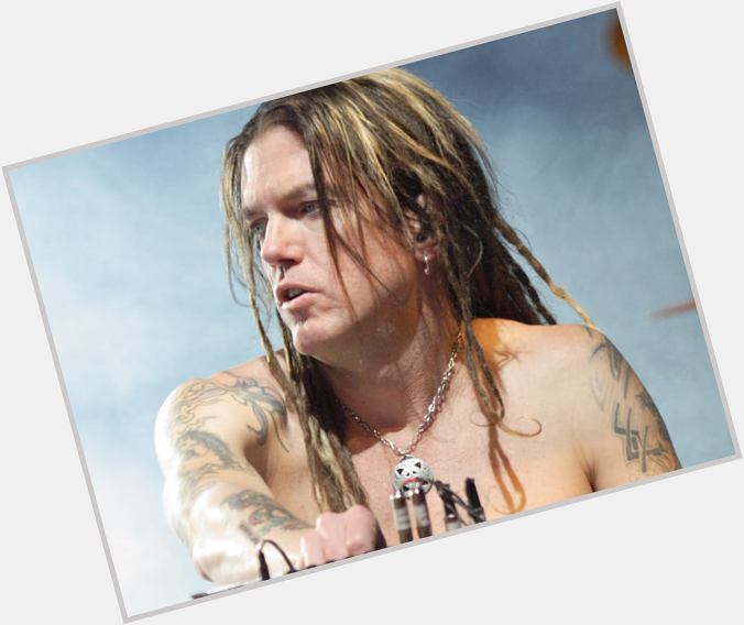 Happy Birthday to Guns N\ Roses keyboardist (since 1990) Dizzy Reed. He turns 58 today. 