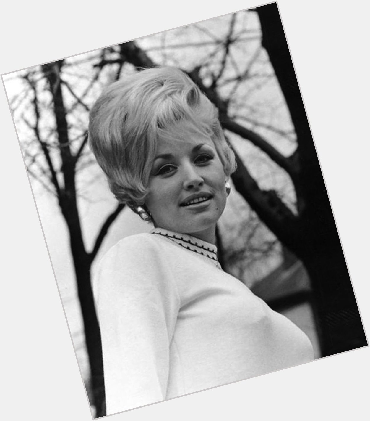 Happy 73rd birthday Dolly Parton!  Here she is in the 1960s. 
