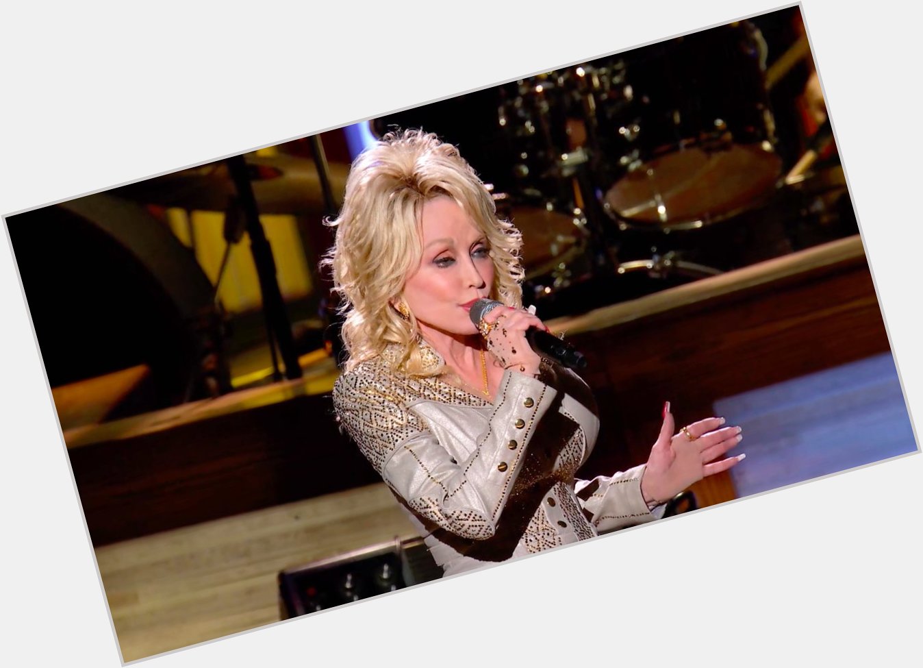 Happy Birthday to the Dolly Parton 