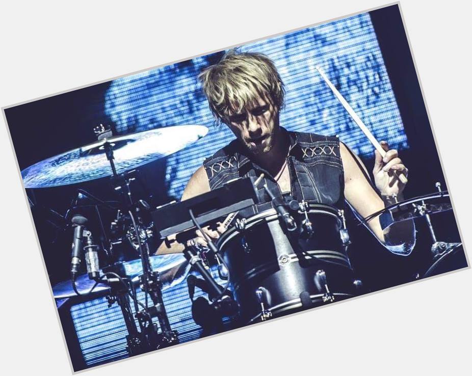 Happy Birthday Dominic Howard !
Il fête aujourd\hui ses 40 ans! 