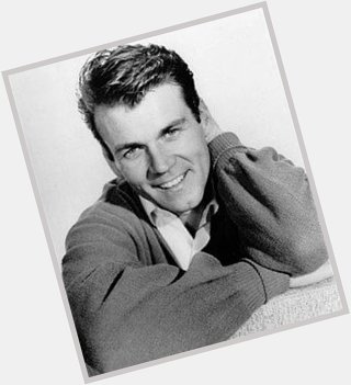 Happy 89th birthday to Don Murray! Loved him in A Hatful of Rain, Bus Stop, and The Bachelor Party. 