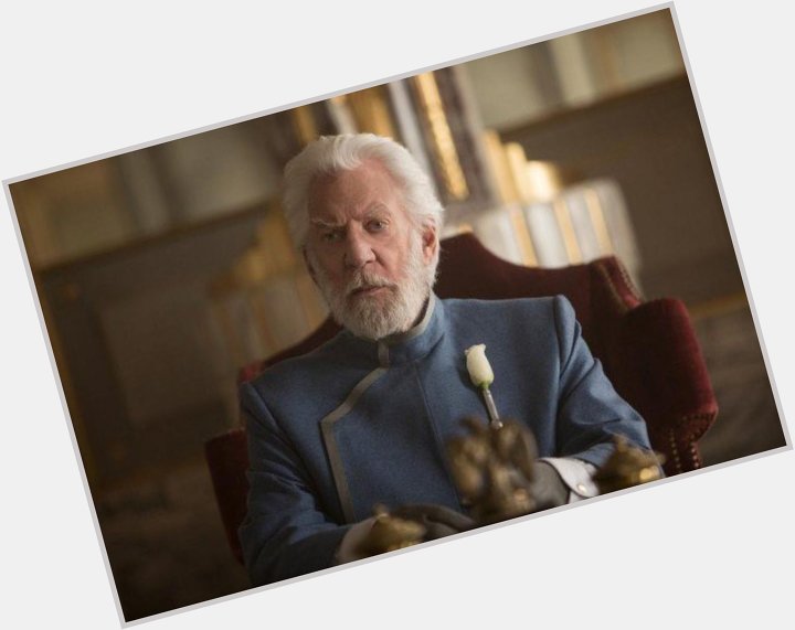 Happy birthday to our President Snow, the brilliant actor Donald Sutherland! We wish him a wonderful day! 
