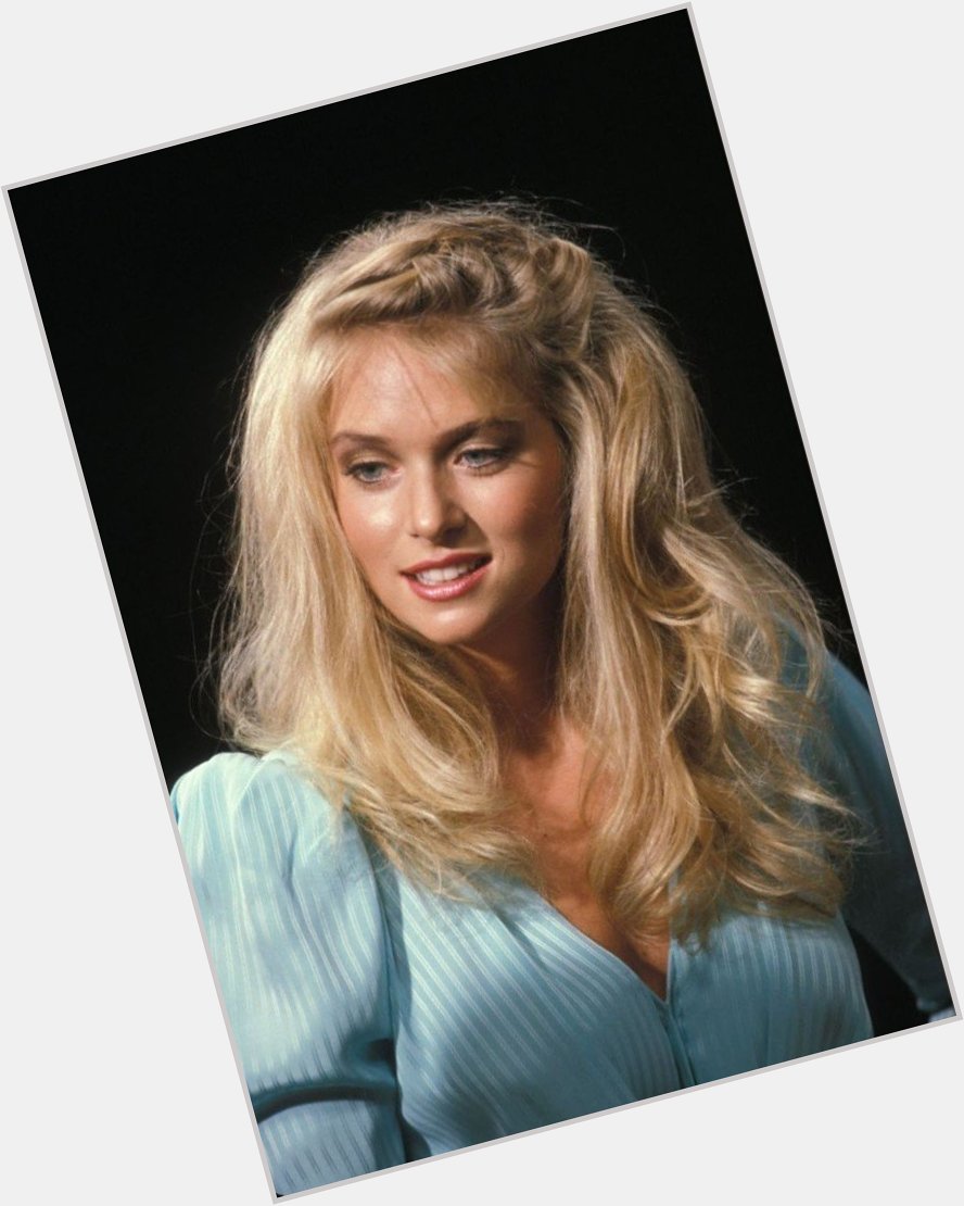 Happy Birthday to Donna Dixon who turns 62 today! Pictured here in the early 80s. 