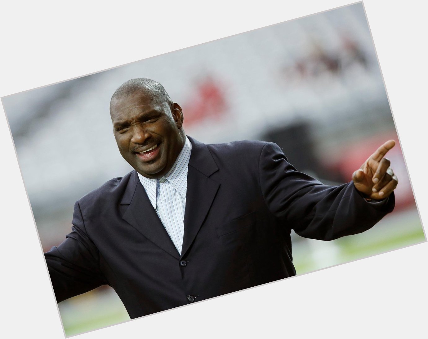 Help us wish a happy birthday to legend & Senior VP of Player Personnel Doug Williams! 