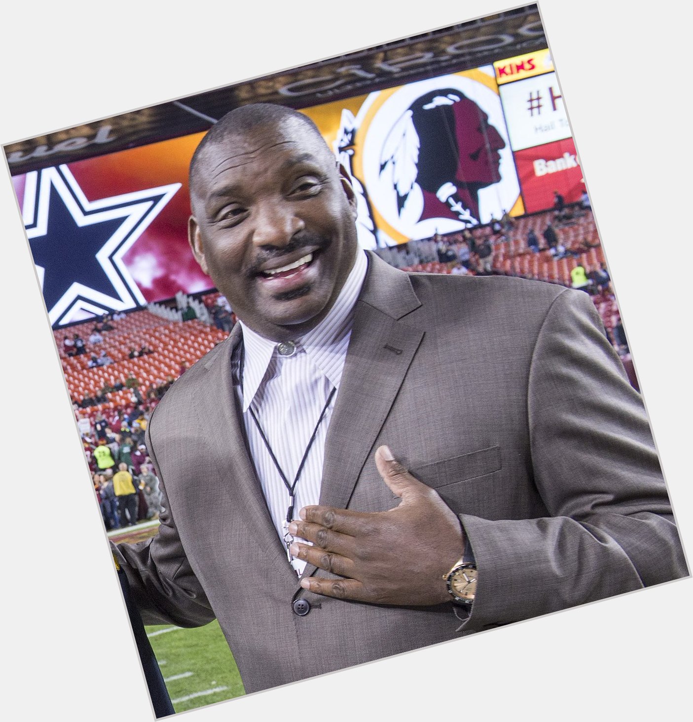 Happy birthday to the great legend Doug Williams...and to me because we share the same birthday 