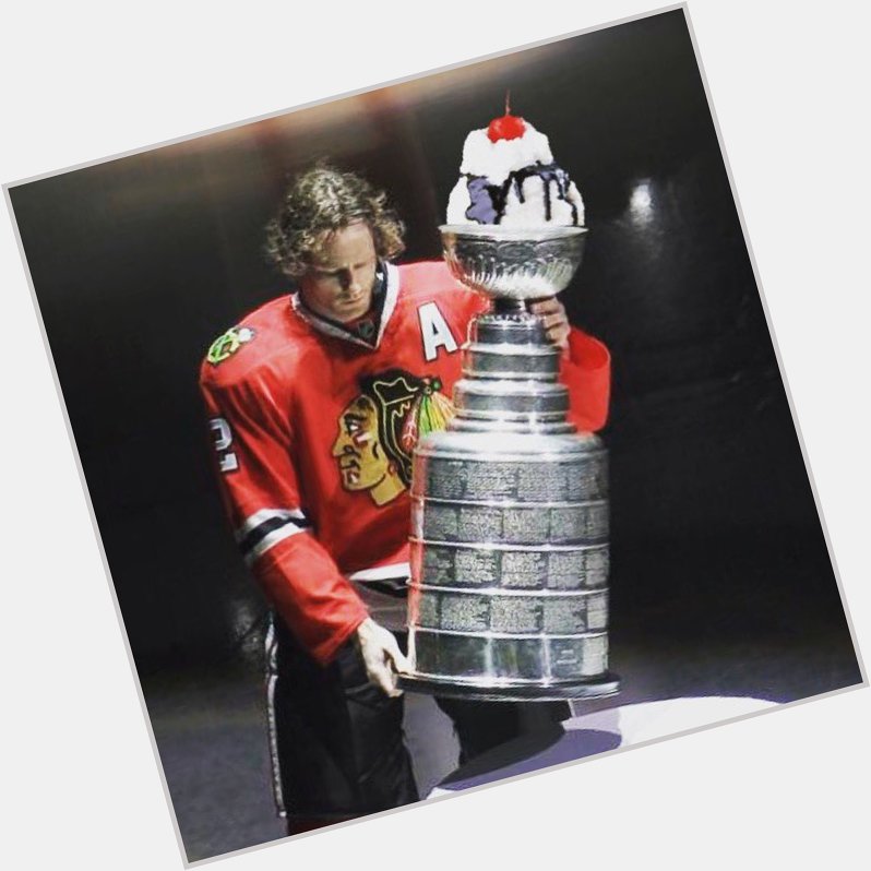 Happy 34th birthday and Duncan Keith! 