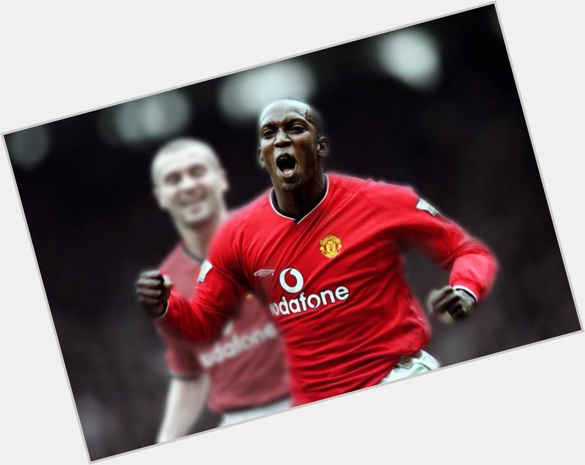 Oh and Happy Birthday Dwight Yorke. Easily one of my favourite strikers ever in a United shirt. Live on, legend. 