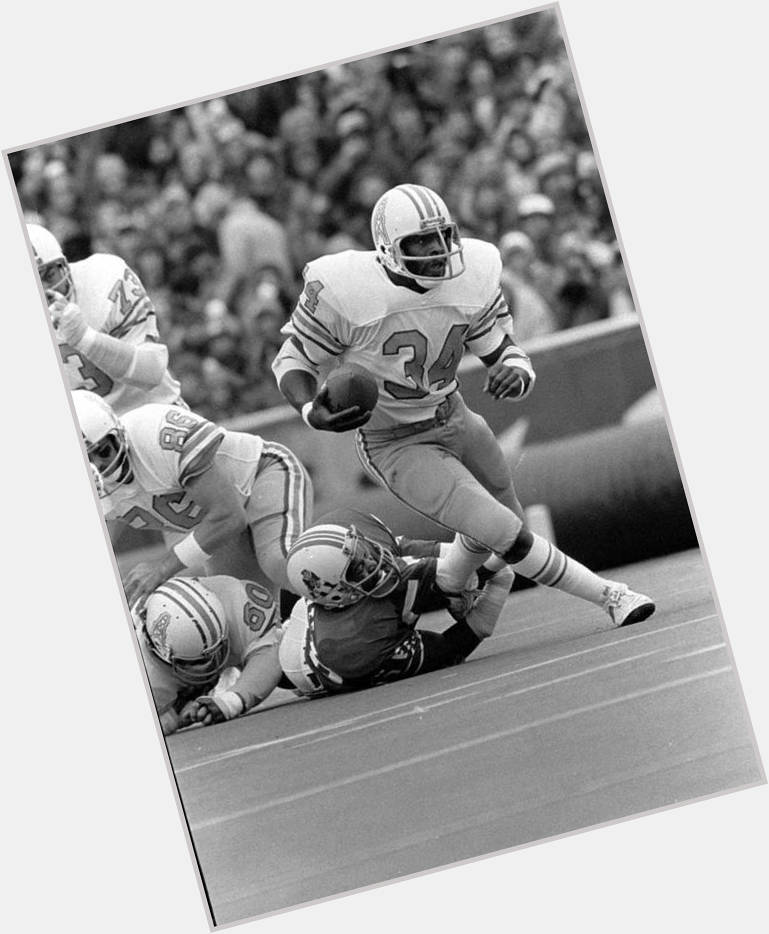Happy Birthday to the legendary Tyler Rose, Earl Campbell. 