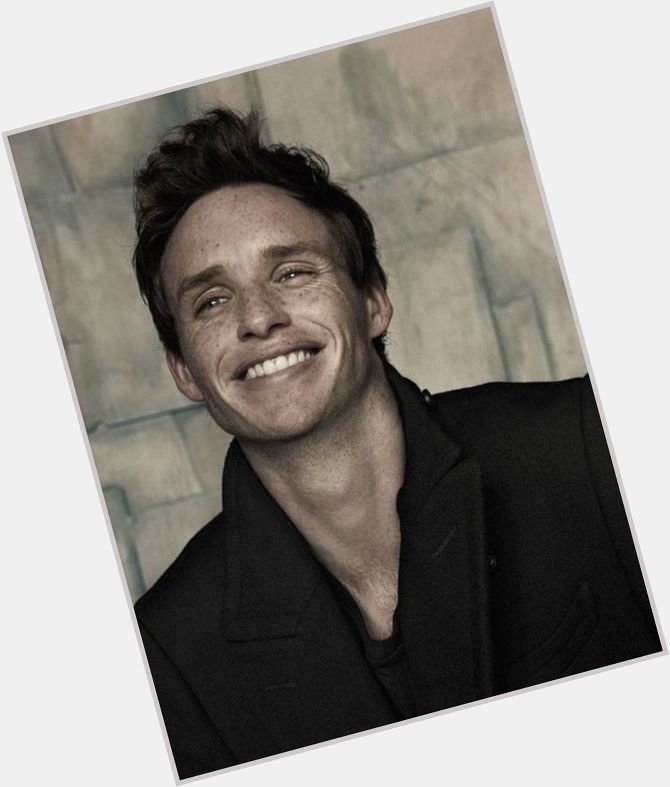 Happy birthday Eddie Redmayne! Wish you\re having a good day! You\re gorgeous and enormously talented! 