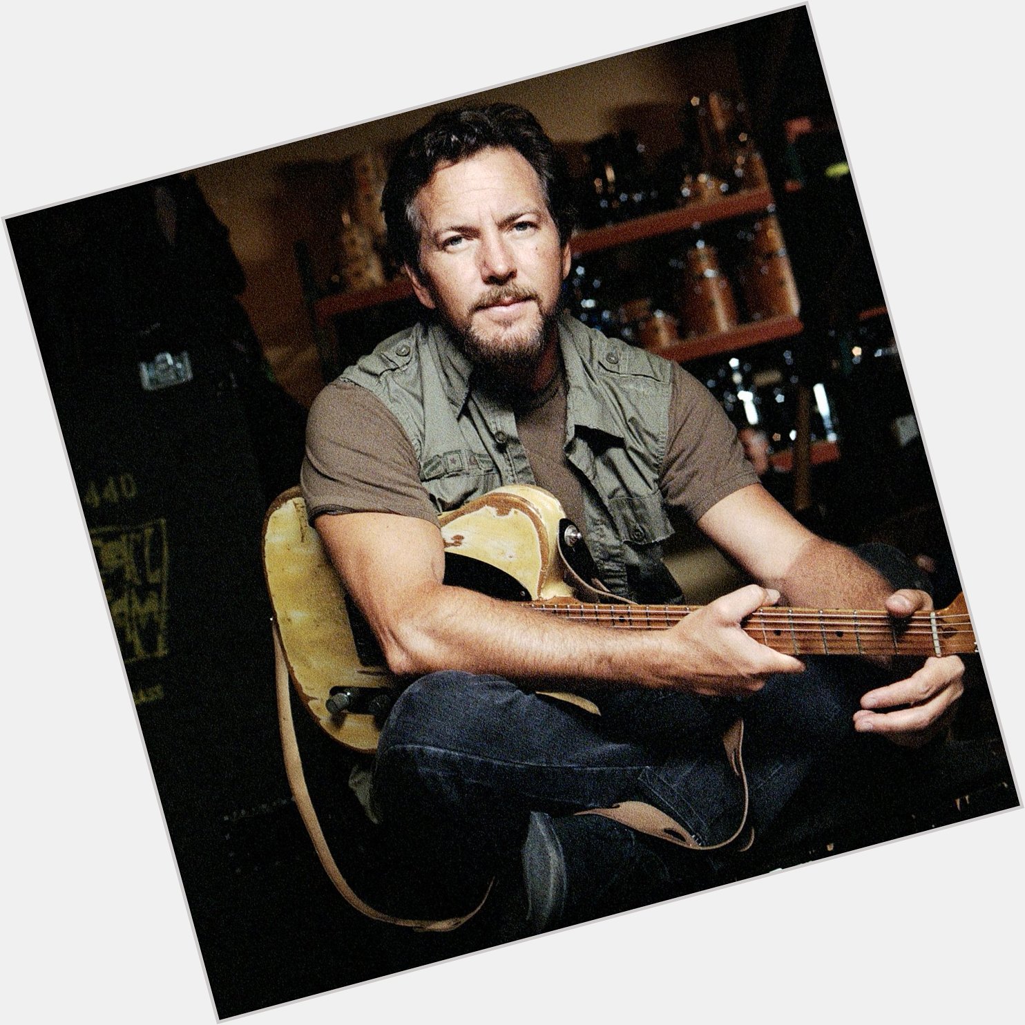 Happy birthday Eddie Vedder (57)  