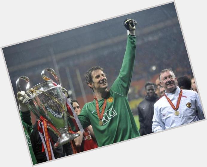 Happy birthday to former United goalkeeper Edwin van der Sar!     