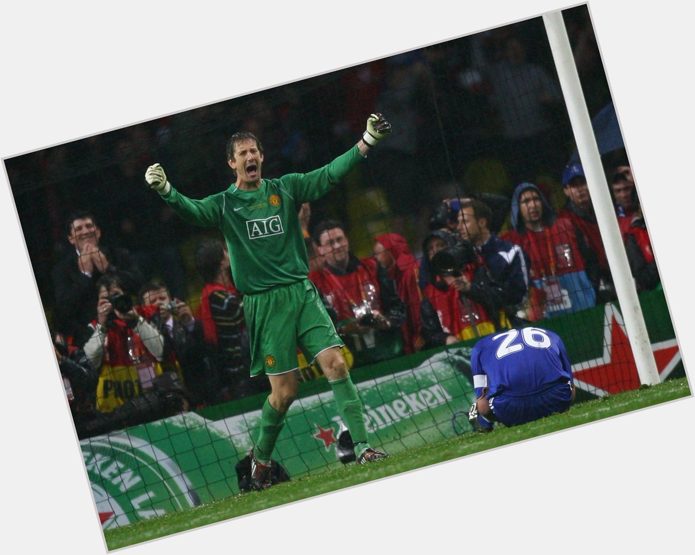 Happy birthday, Edwin van der Sar, born in 1970   Best keeper ever to play in the Premier League? 
