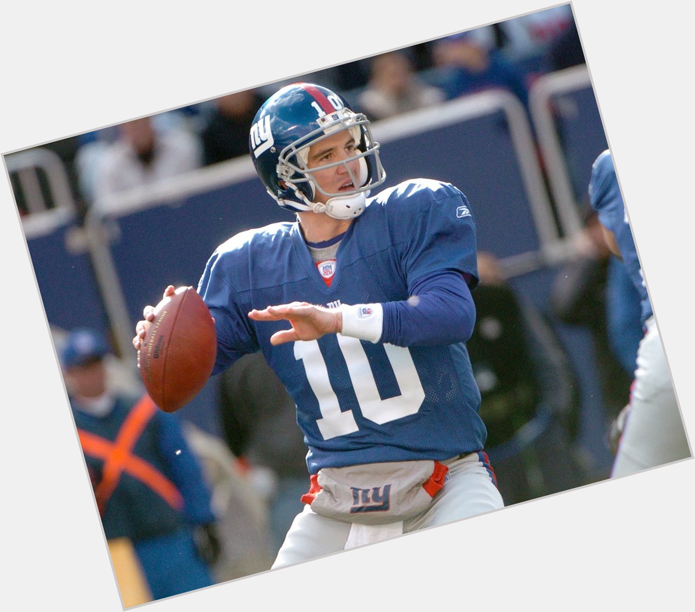 Happy Birthday to two-time Super Bowl MVP and Giants all-time leading passer Eli Manning. 