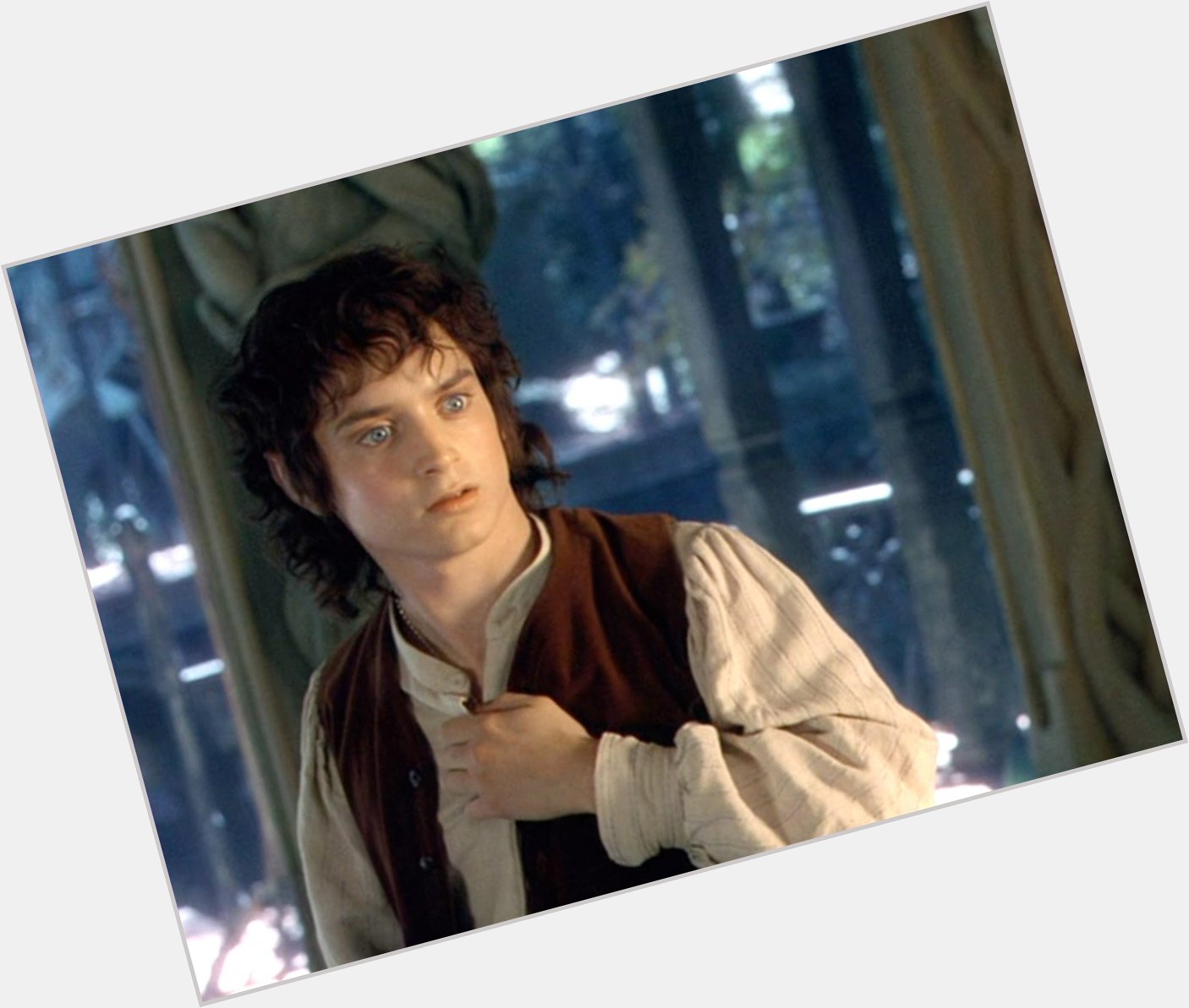 Happy 39th Birthday to Frodo Baggins in the Lord of the Rings film series, Elijah Wood. 