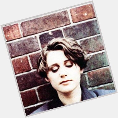 Happy birthday to Elizabeth Fraser, owner of one of the most amazing voices ever. 