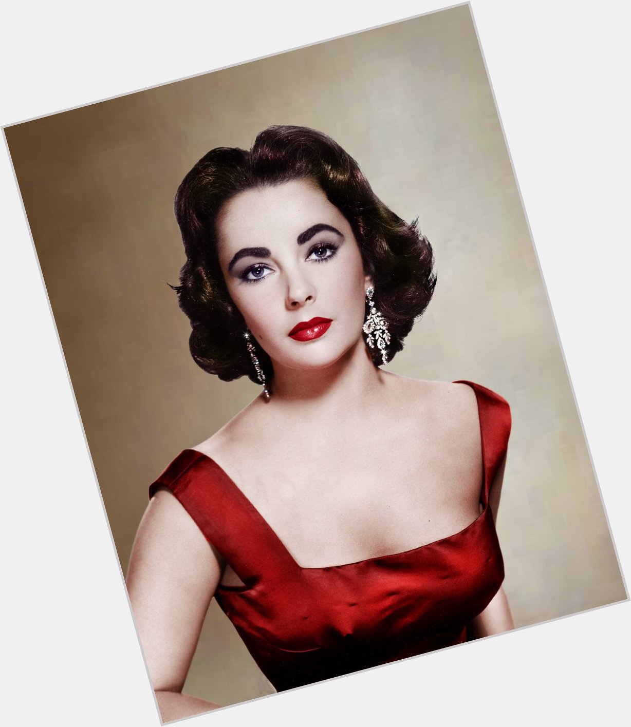 Happy Birthday to Elizabeth Taylor, who would have turned 85 today! 