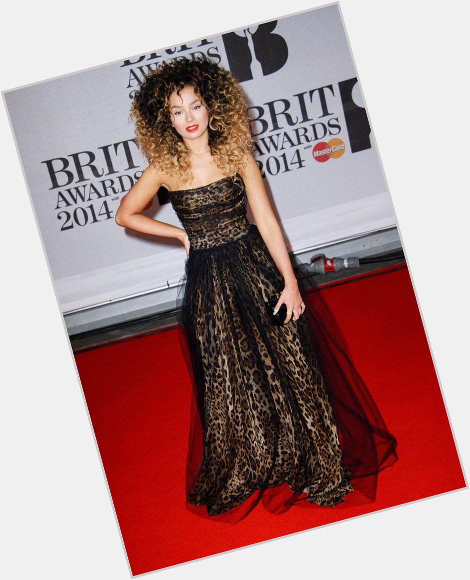 Happy Bday Ella Eyre, I want u to know that ur style is fabulous and ur voice amazing  