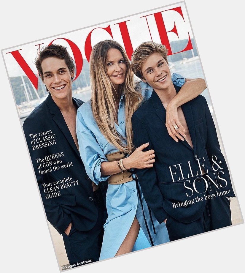 Happy 57th birthday to Australian Supermodel Elle Macpherson. Here she is with her 2 sons. 