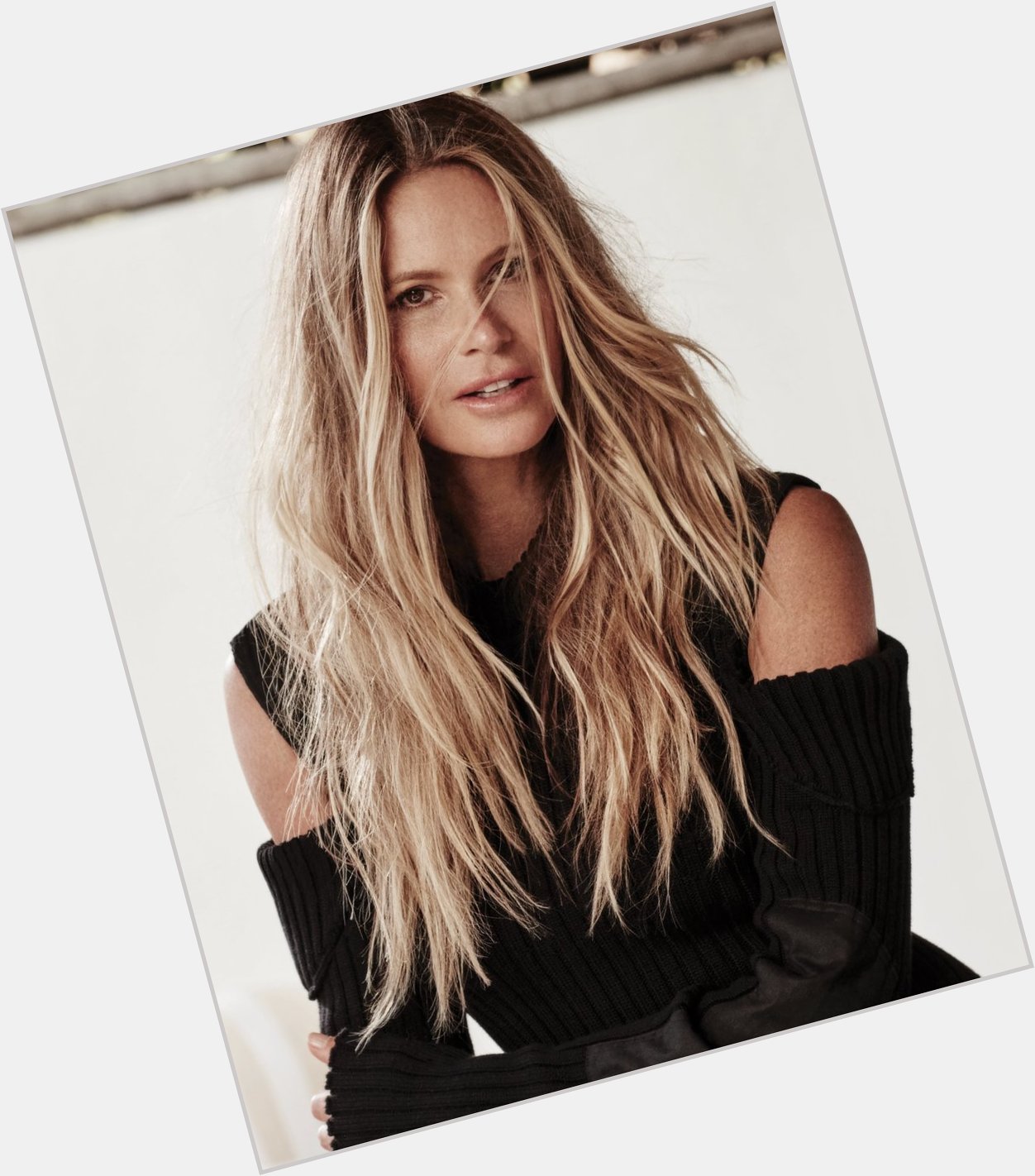 Happy Birthday to Supermodel Elle Macpherson who turns 57 today! 