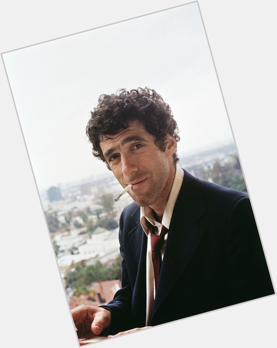 Roses are red
kingdoms are ruled
happy fuckin\ birthday
to Elliott Gould 