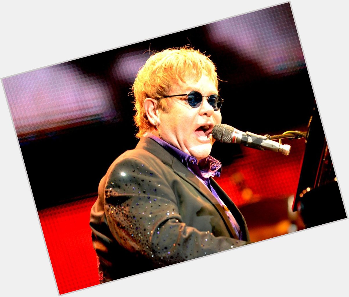Happy birthday, Rocket Man!!! Elton John turns 70 today.

 
