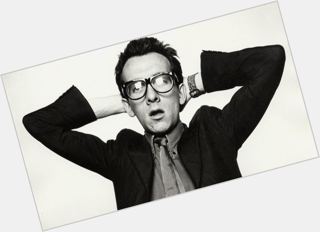 Happy 61st Birthday to Elvis Costello. So many amazing songs to choose from. What are your favorites? 