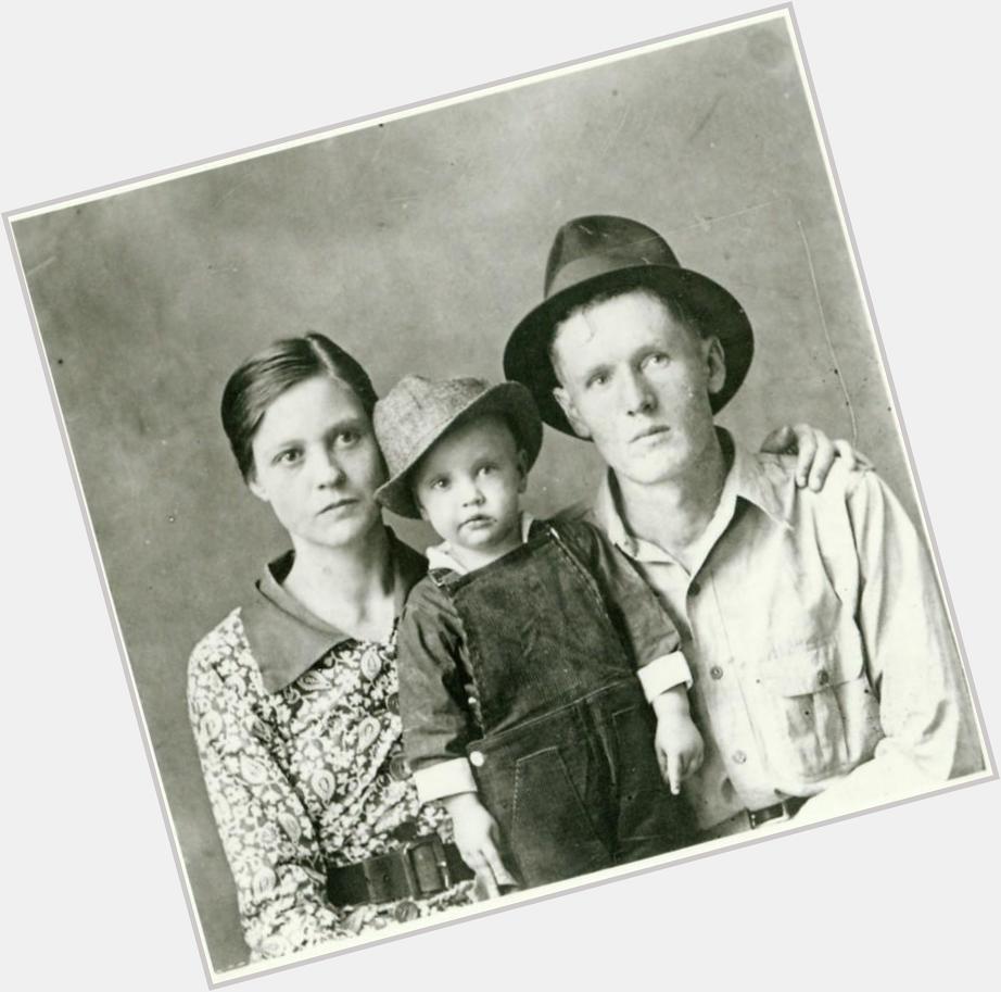 Happy 80th Birthday, Elvis! Here\s his earliest known photo with his parents in 1937.  