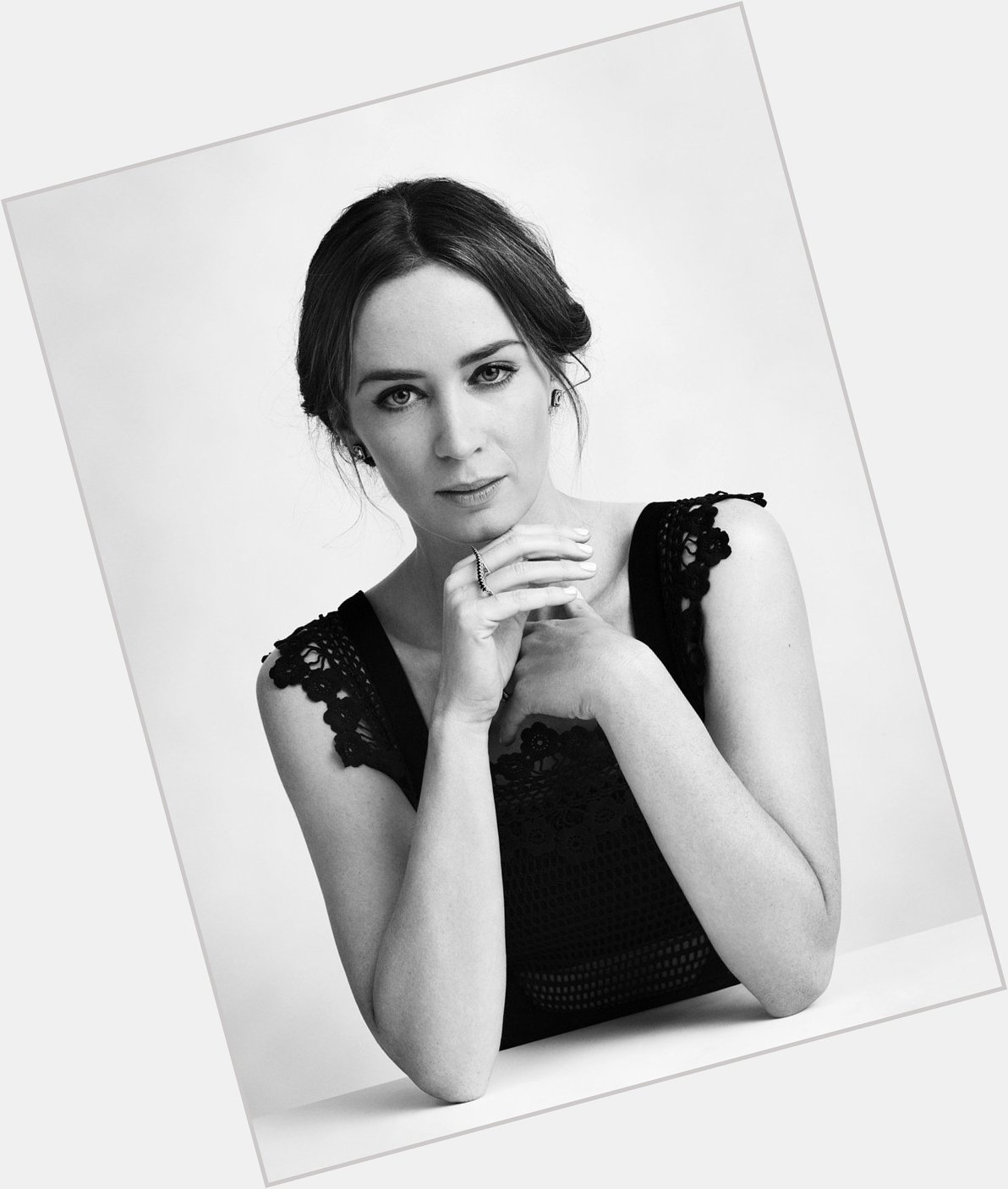 HAPPY BIRTHDAY TO MY BEAUTIFUL QUEEN , EMILY BLUNT! I  YOU 