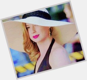 Happy birthday to this cutie called Emily VanCamp
EMILY OUR PRIDE 