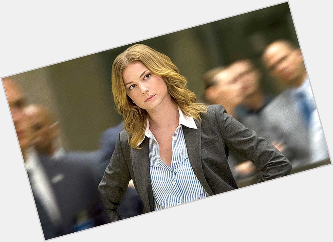  Happy Birthday to Emily VanCamp, a.k.a. Sharon Carter 