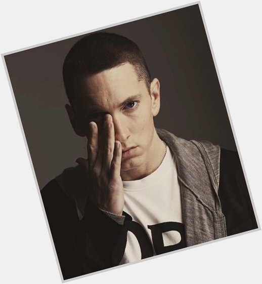 Happy birthday to the best rapper of all time. I\m proud of having you as an idol, thanks for everything 