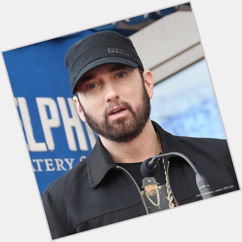 Happy birthday to my favorite hip hop artist enjoy your day 