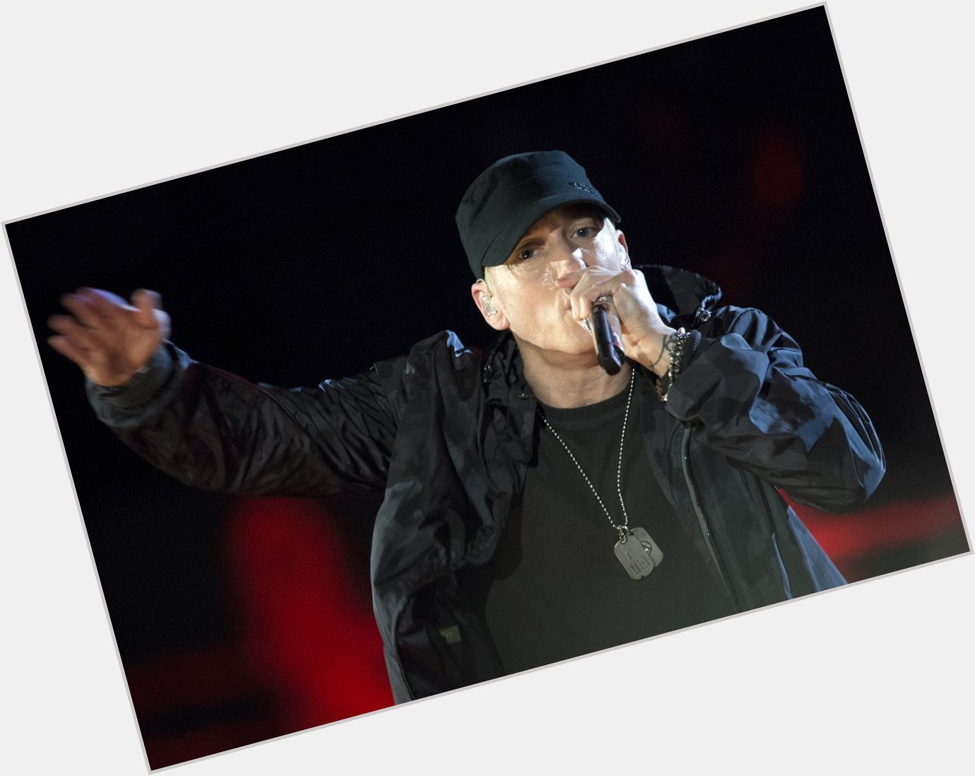 Happy Birthday Eminem! This total GenX rapper was born in 1972. 