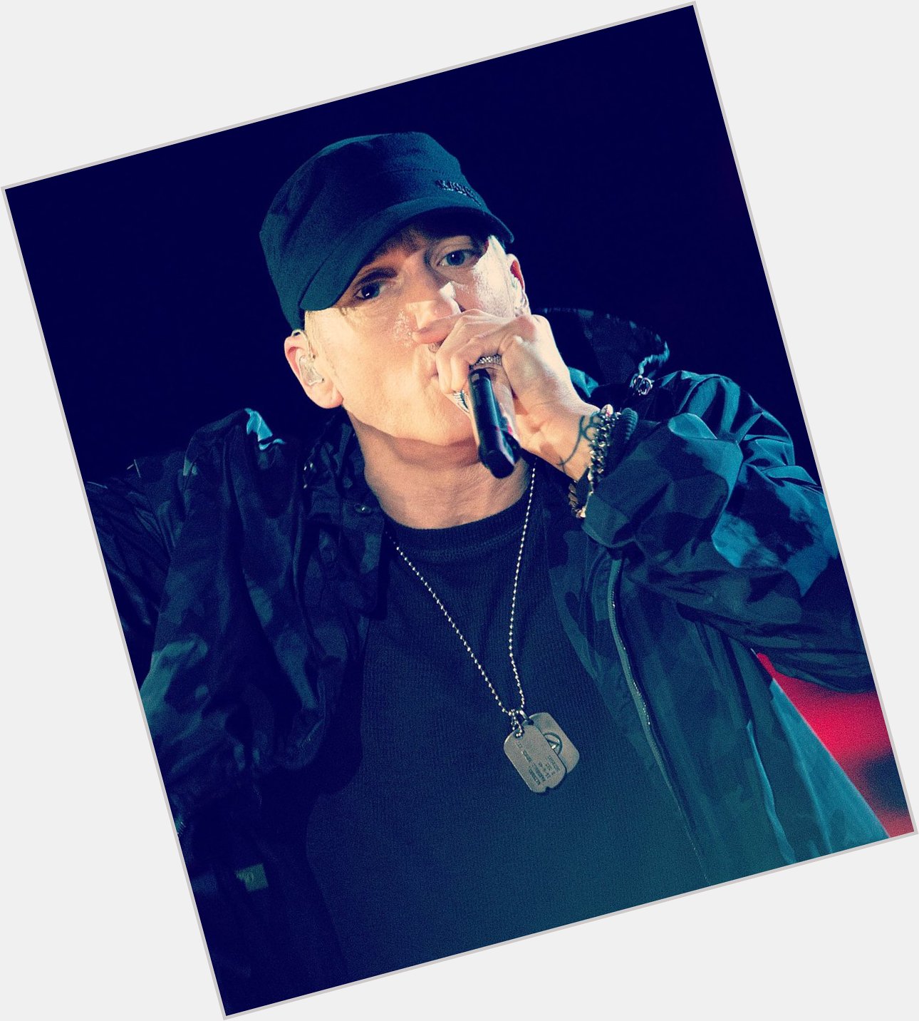 From yesterday, happy 49th birthday to Eminem! 