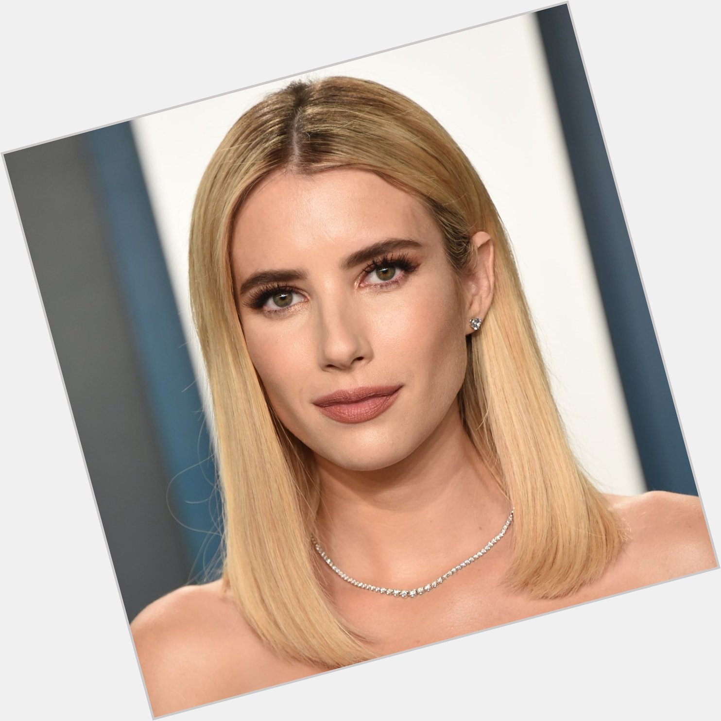 Happy 32nd birthday to the iconic Emma Roberts.

What is your favorite role by the actress? 