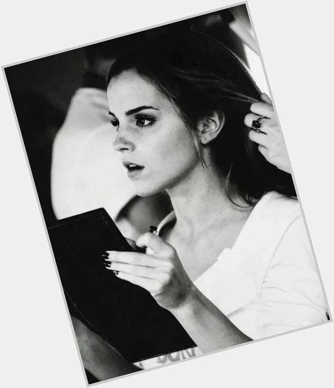 Happy Birthday for this empowering woman who thought us how to be brave. Happy Birthday Emma Watson ! 
