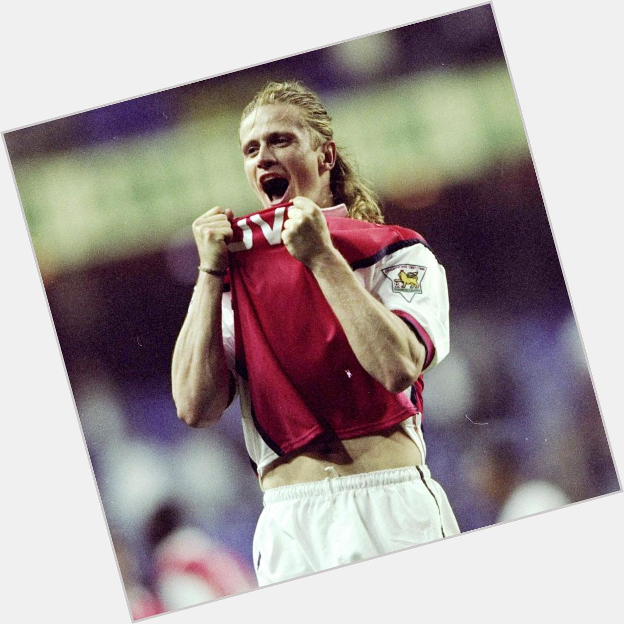 Morning all and happy birthday to Emmanuel Petit! Re-live the midfielder s career:  