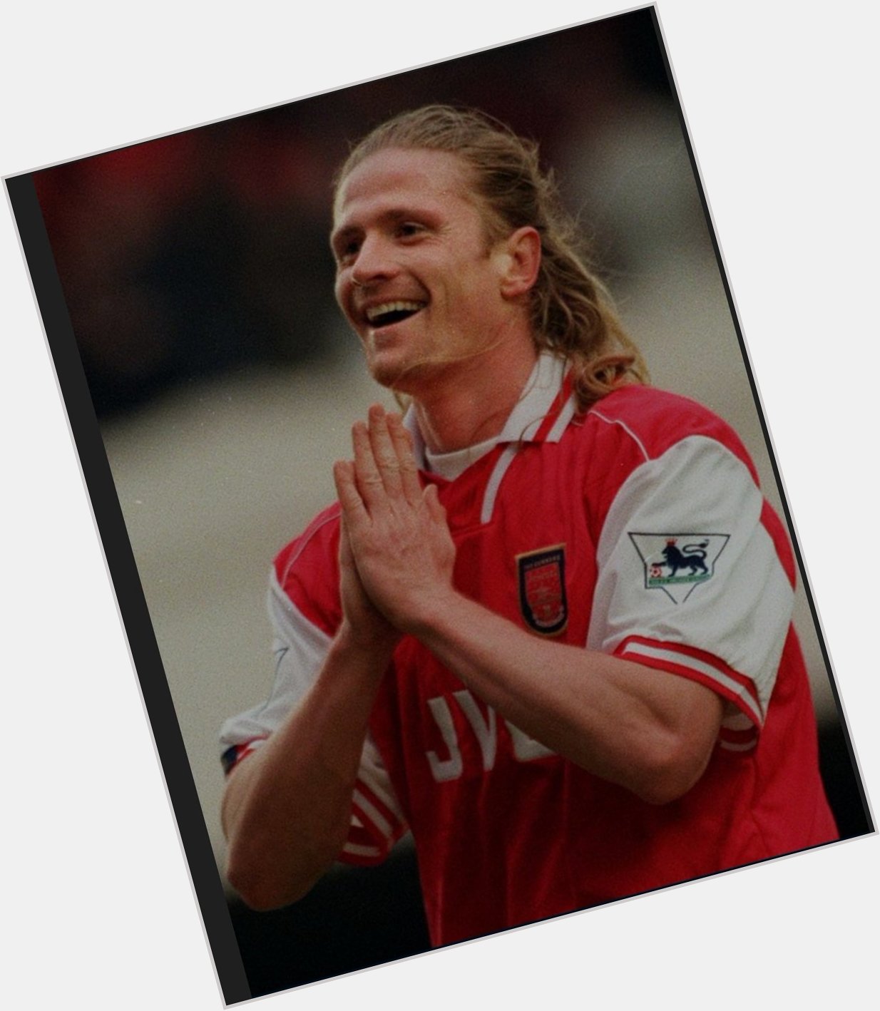 A very happy birthday to this legend Emmanuel Petit   
