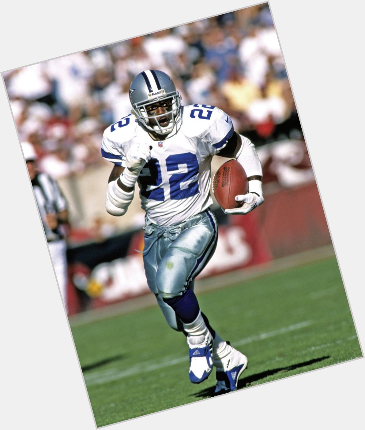 Happy birthday to former Cowboys great running back Emmitt Smith, who turns 49 today! 