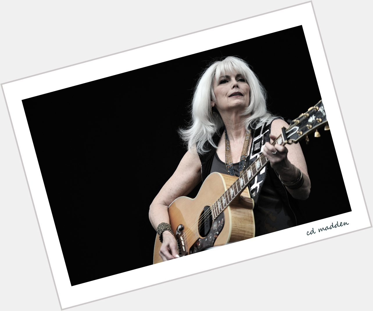 Happy Birthday Emmylou Harris, a great artist with the voice of an angel. 