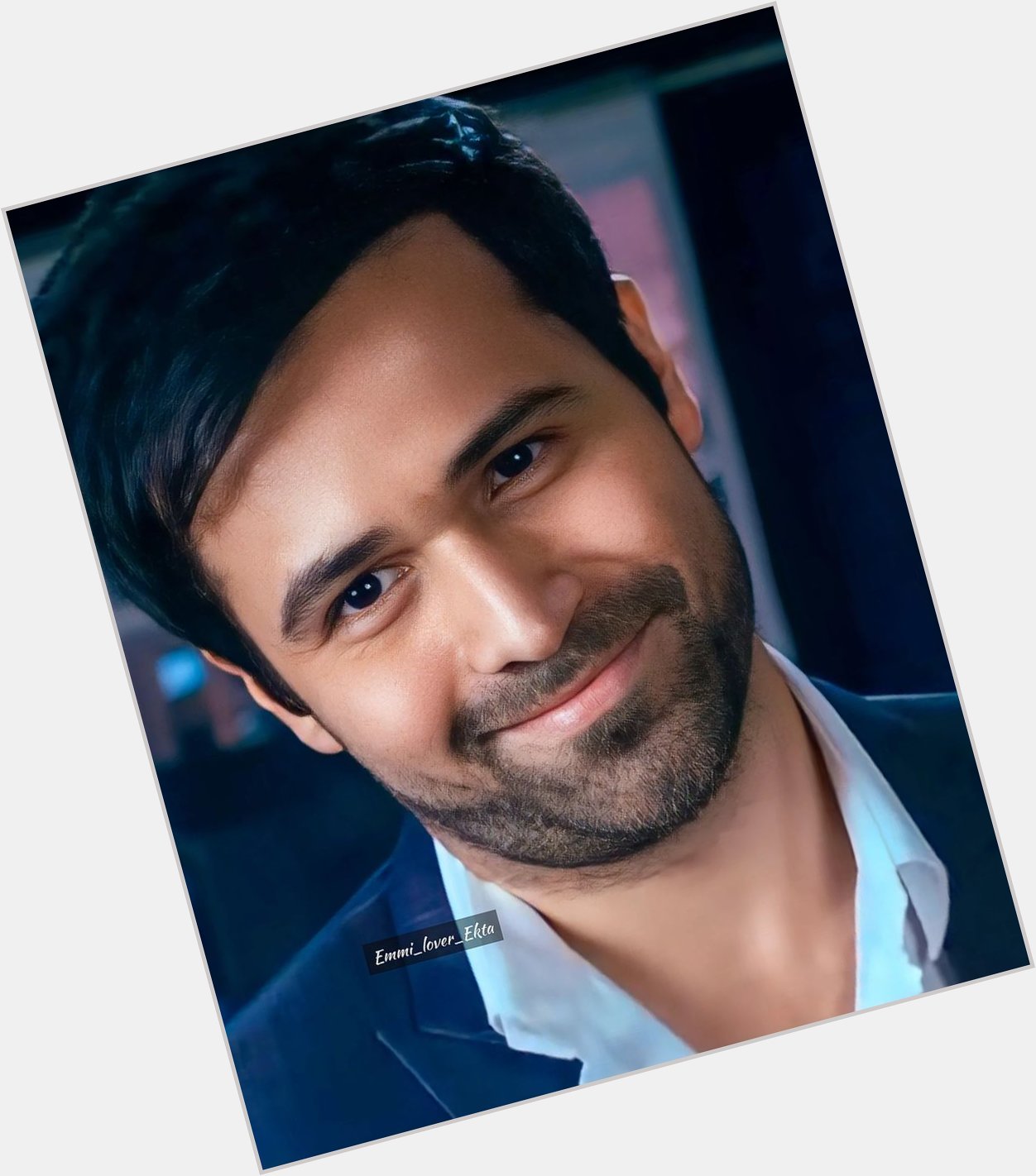 Jus 1 more hour is left 
Happy Birthday Emraan Hashmi 