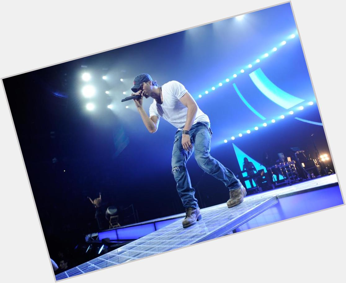  Happy Birthday to one and only gorgeous and amazingly beautiful... Enrique Iglesias love ya.!. 