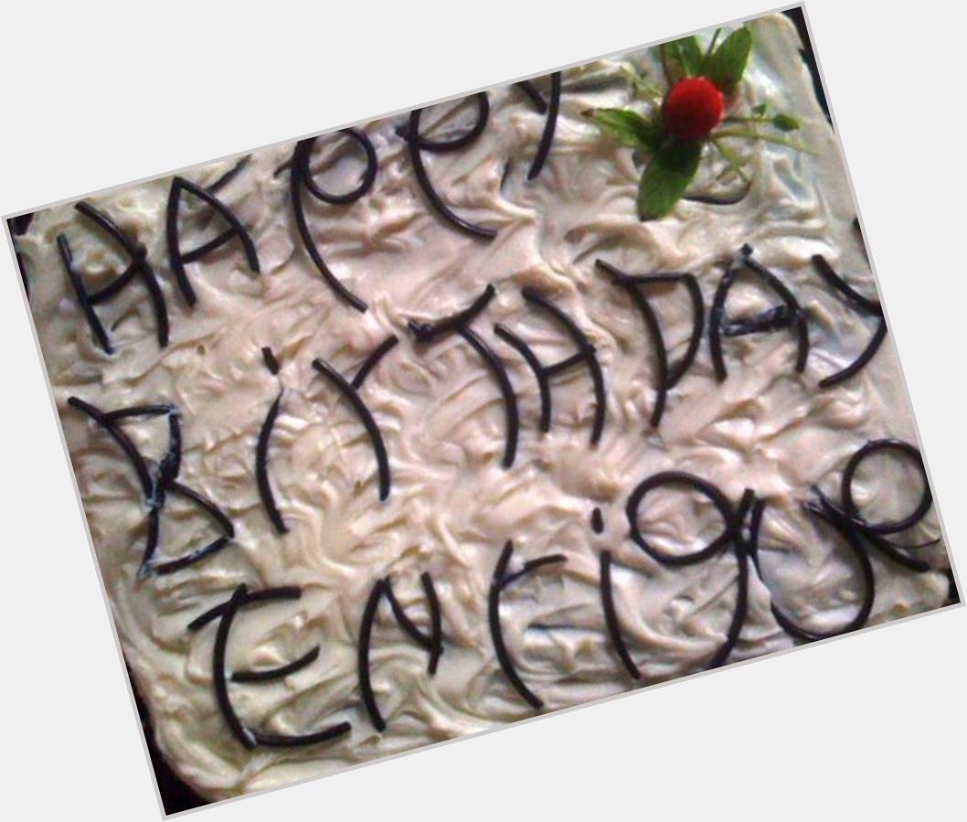 Happy Birthday Enrique Iglesias I wish All The Best for You !      this cake for you ! 
