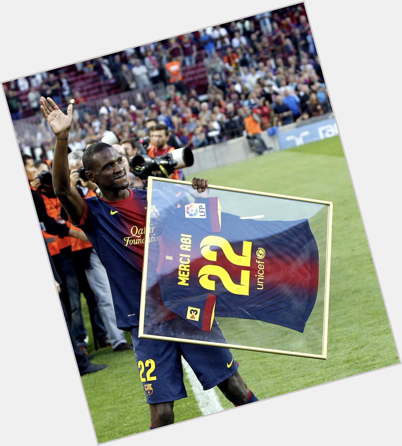 Happy Birthday to Barcelona Legend Eric Abidal!  19 trophies Beat Cancer Inspiration 