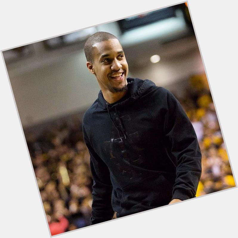 Hey Ram Nation, help us wish a happy birthday to one of the greatest to ever put on the black and gold, Eric Maynor 